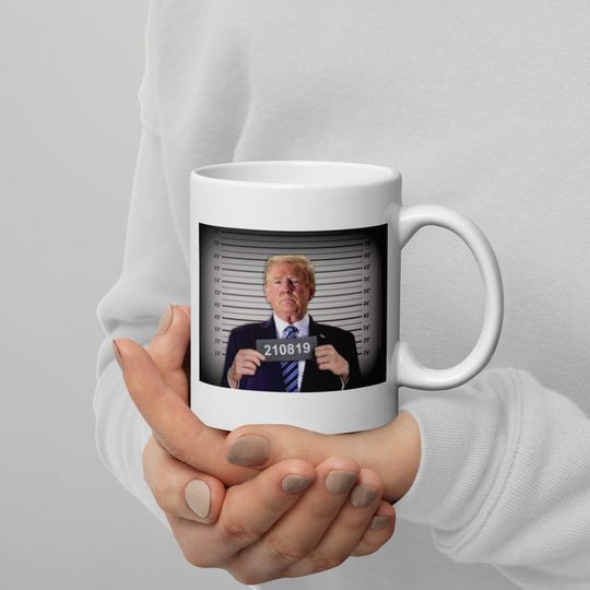 Discover Donald Trump mugshot mug coffee mug for tea MAGA MAGA I Wanna Be Indicted