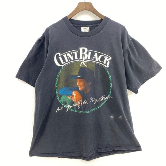Discover Lee Clint Black Put Yourself In My Shoes Black T-shirt