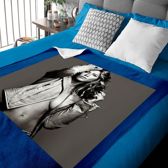 Discover Jennifer Aniston Classic Baby Blankets