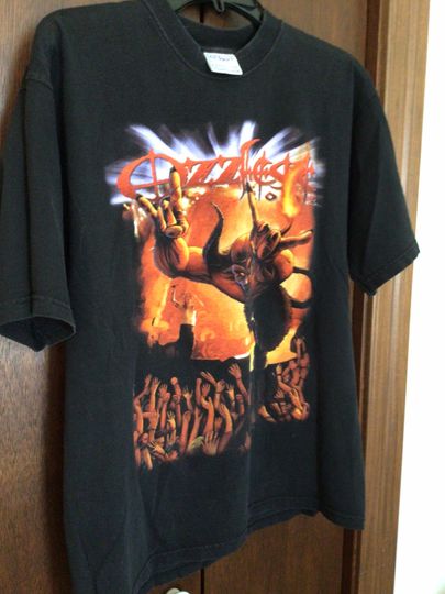 Discover Vintage OzzFest 2002 Concert T-Shirt