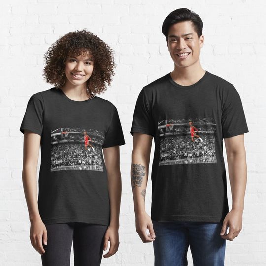 Discover Michael Jordan Dunk Poster Essential T-Shirt