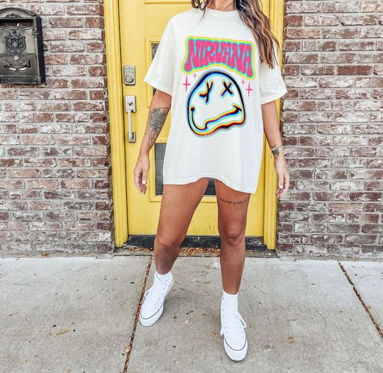 Discover Band graphic tee, Graphic tees for women, Vintage graphic t-shirt