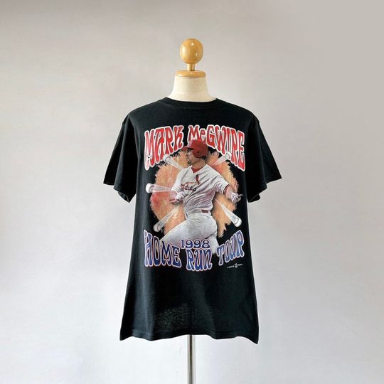 Discover 90s Mark Mcgwire T-shirt