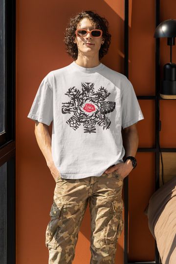 Discover Red Hot Chili Peppers Unlimited Love World Tour 2023 T-shirt