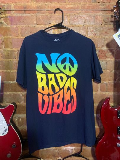 Discover No bad vibes large navy T-shirt