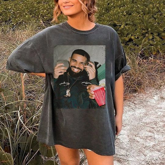 Discover Vintage Drake Merchandise T-Shirt