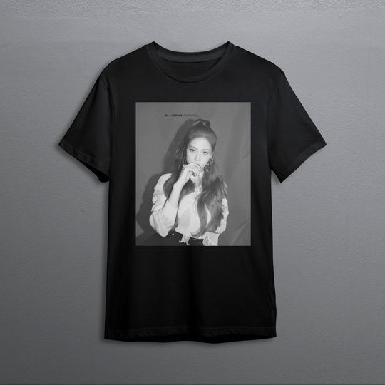 Discover Jisoo Blackpink Merch Kpop T-Shirt Tee Shirt Black