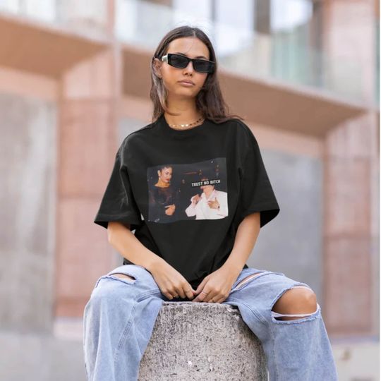 Discover Trust No Bitch - Selena Quintanilla Graphic Tee