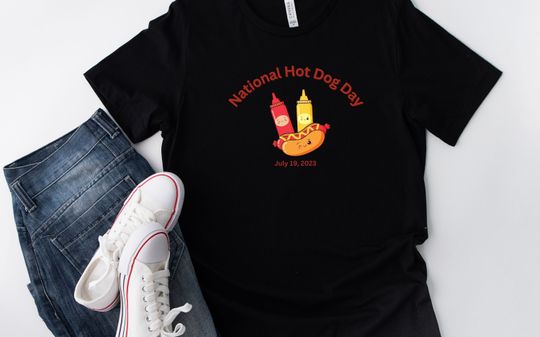 Discover Hot Dog Lover Grilling T-Shirt