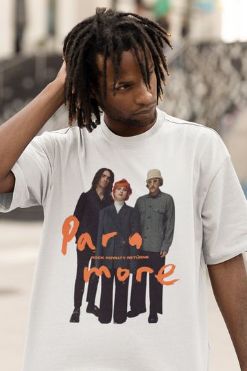 Discover 2023 I Left The House To See Paramore At Madison Square Garden T Shirt