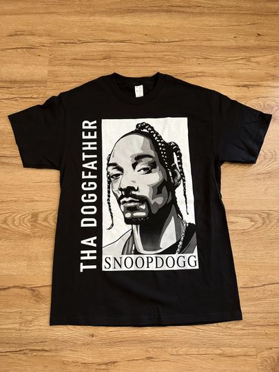 Discover Snoop dog tha dog father rapper T-shirts