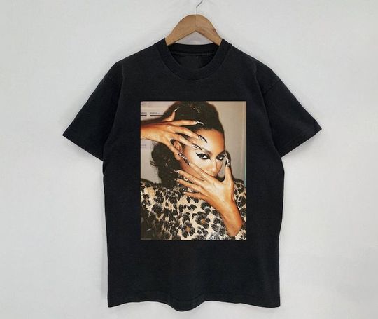 Discover Beyonce Aesthetic Black Shirt, Vintage Beyonce Renaissance World Tour 2023 T-Shirt