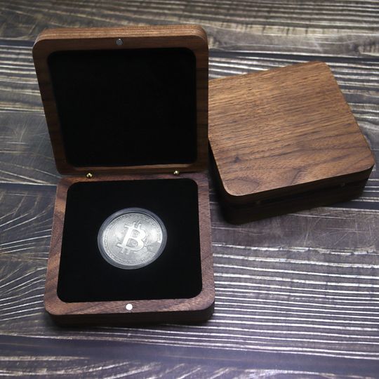 Discover Wooden Box for Commemorative Coins