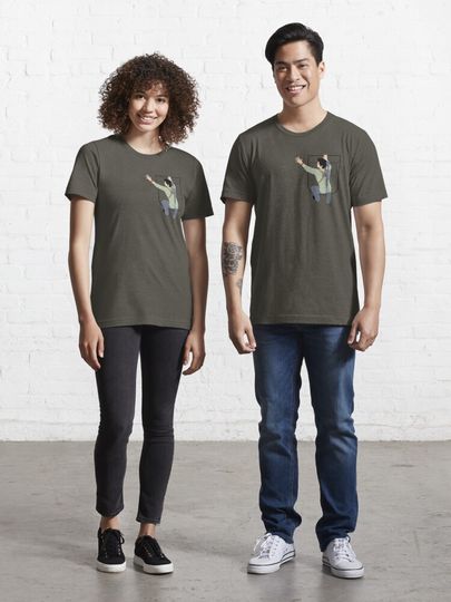 Discover Uncharted | Essential T-Shirt