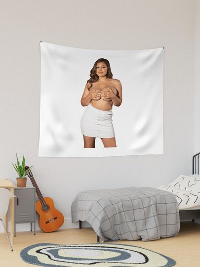 Discover Ella Knox 2 | Tapestry