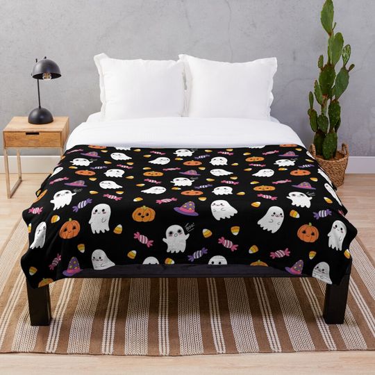 Discover Cute Spoopy Ghosts and Halloween Candy Throw Blanket
