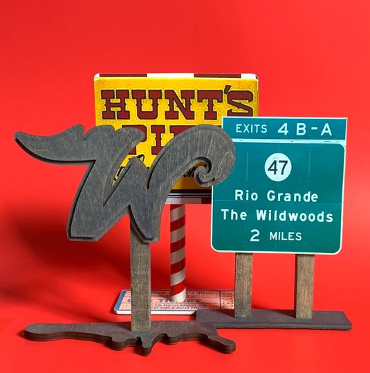 Discover Hunts pier Wildwood Crest Desktop Wood Miniature Exit Road signs