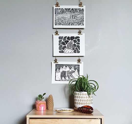 Discover Set Of Three Sweatshirt Series Prints