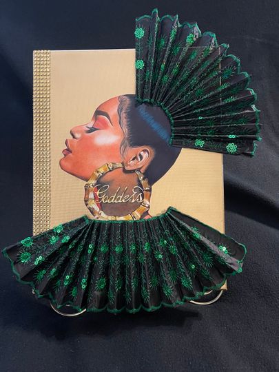 Discover Green Queen