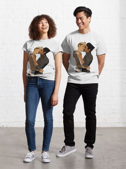 Discover nimona | Classic T-Shirt