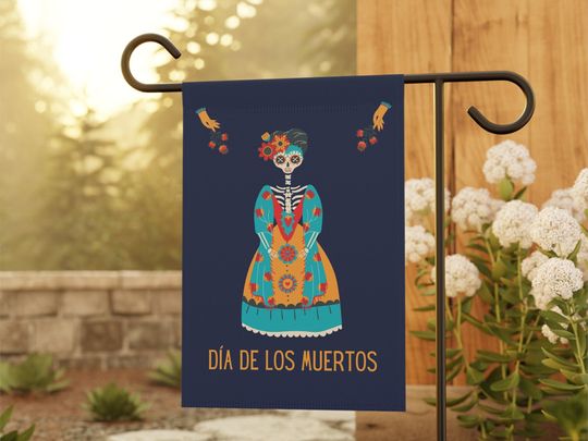 Discover Dia de los Muertos Halloween Garden Flag