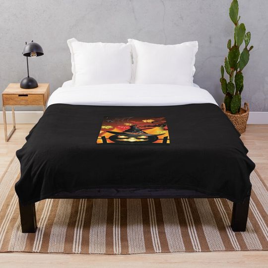 Discover n shirt, hallowee Throw Blanket
