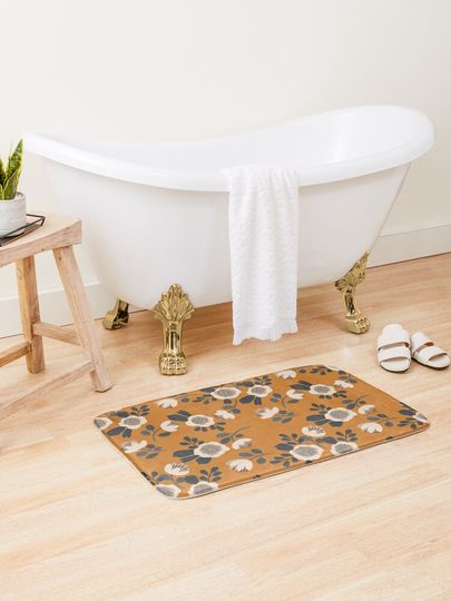 Discover Vintage roses | Bath Mat