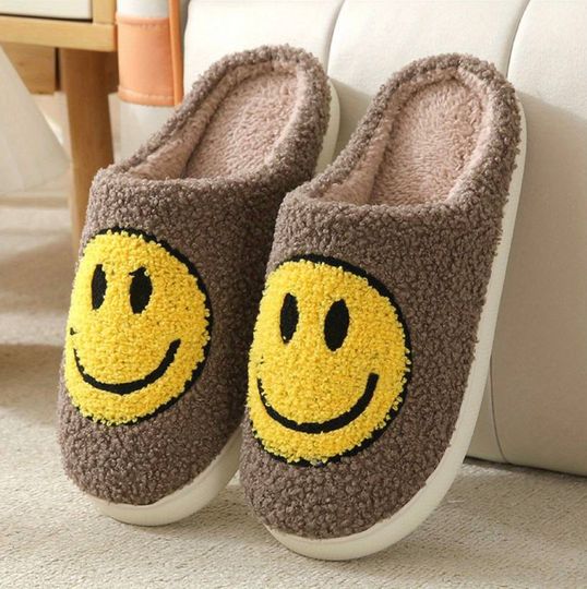 Discover Slippers - Smile Happy Face Slippers