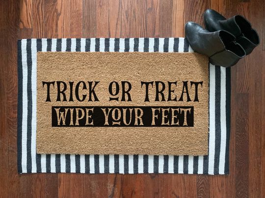 Discover Trick-or-Treat Wipe Your Feet Doormat