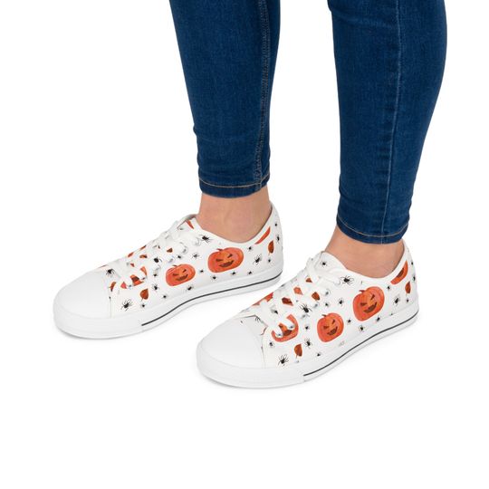 Discover Halloween Pumpkin's and Spiders Women's Low Top Sneakers