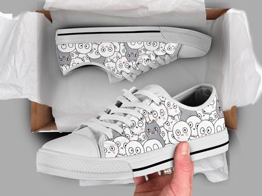 Discover Skeleton Cat Women's Low Top Sneaker