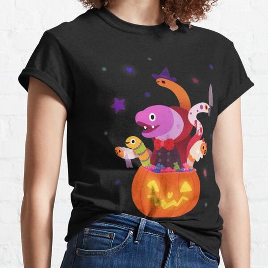 Discover Spooky eels T-shirts