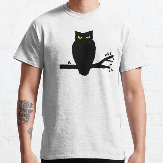 Discover Spooky Owl Silhouette T-shirts