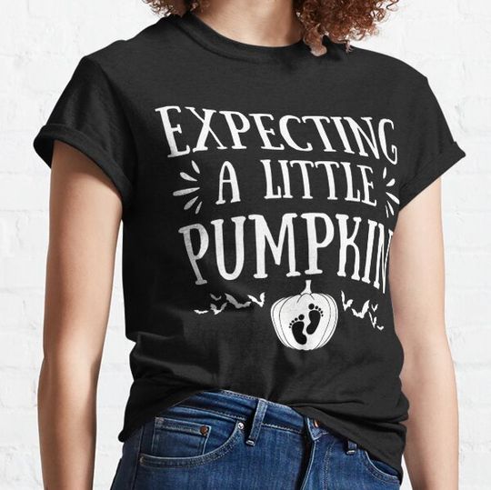 Discover Expecting A Little Pumpkin, Halloween Pregnancy, Autumn Baby T-shirts
