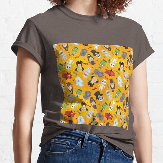 Discover Halloween Ilustration♥ T-shirts