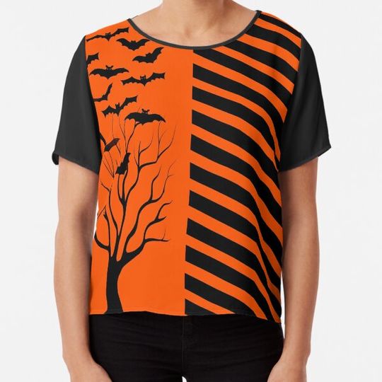 Discover Spooky Dead Tree and Bats With Halloween Stripes T-shirts