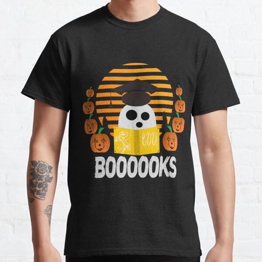 Discover books boo! T-shirts
