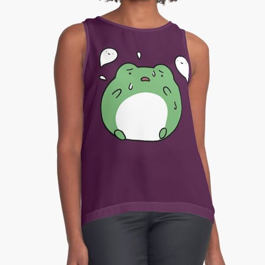 Discover Frog Scared of Ghosts T-shirts