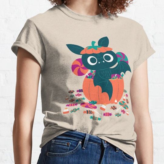 Discover Cute Bat and Pumpkin Halloween T-shirt