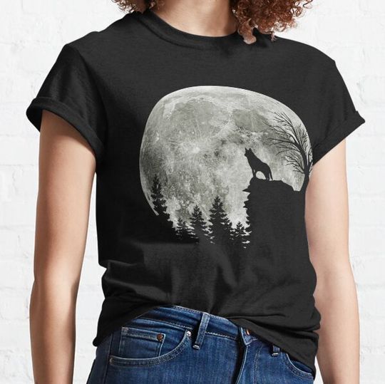 Discover Husky On Mountain Halloween Graphic Tees Gifts For Dog Lovers T-shirts