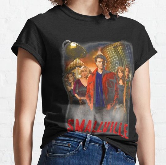 Discover Smallville The Cast T-shirts