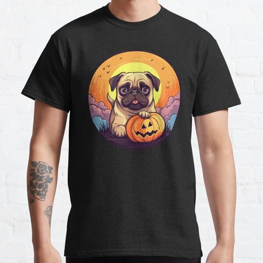 Discover Halloween Pug Cute Dog with Pumpkin T-shirts
