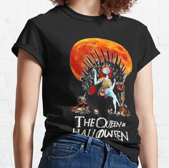 Discover Sally Princess The Queen Of Halloween Vintage T-shirts