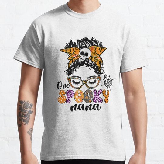 Discover One Spooky Nana Mom Life Halloween Messy Bun Bleached T-shirts