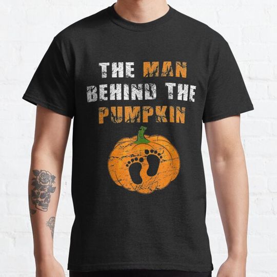 Discover Halloween Pregnancy Man Behind Pumpkin T-shirts