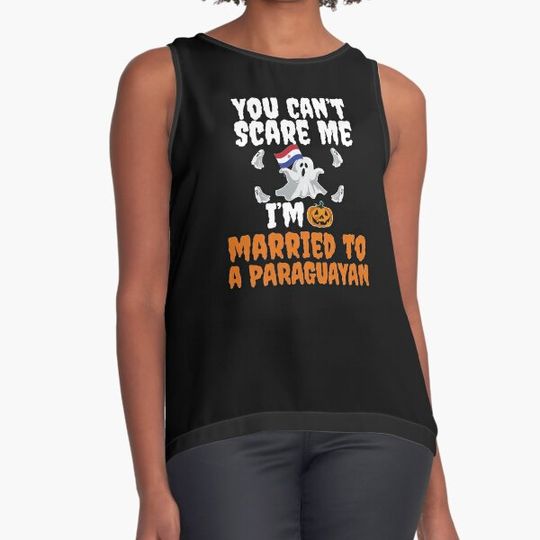 Discover Can't scare me I'm Married to a Paraguyan Halloween Paraguya T-shirts