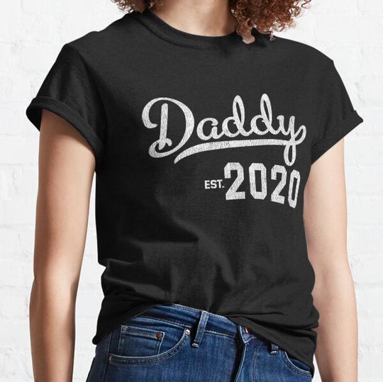 Discover First Time Daddy Est 2020 New Dad Gift T-shirts