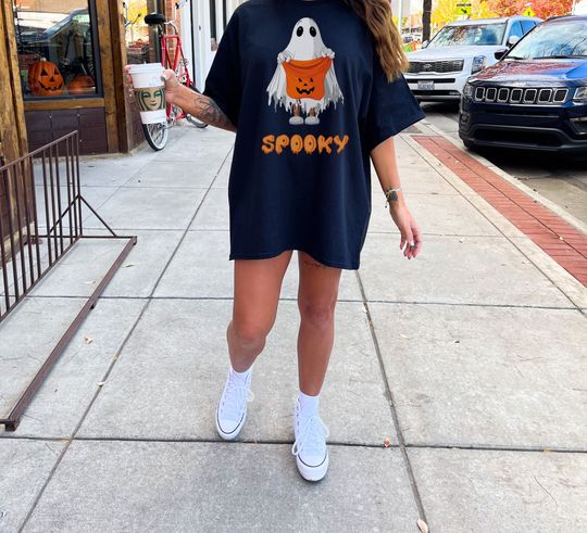 Discover Spooky Ghost: Funny Halloween Gym Shirt, Workout Tee with Pump Cover