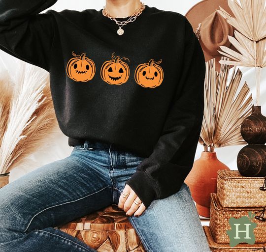 Discover Smiling Pumpkins Sweatshirt, Vintage Halloween Pumpkin Sweater, Jack O Lanterns Crewneck, Spooky Season, Fall Apparel, Halloween T Shirt