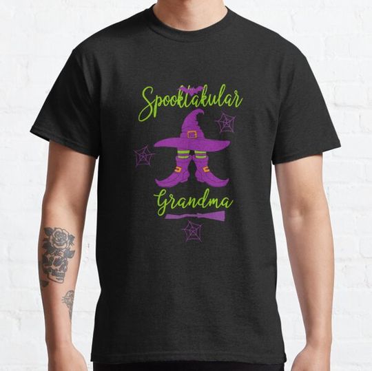 Discover Grandma Halloween Funny Spooktacular Grandma Witch Hat & Boots Purple T-shirts